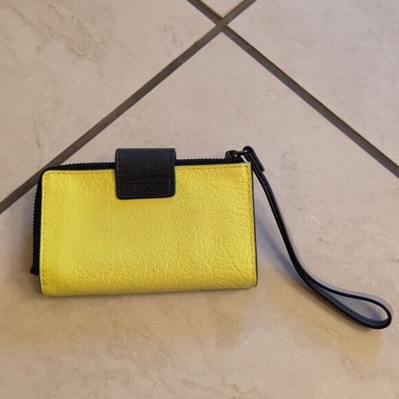 OH By Joy Gryson Wallet Wristlet Yellow Leather - Picture 7 of 10